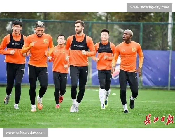 武汉卓尔vs绿城视频全程回顾精彩进球与关键对决解析带你重温激烈赛场瞬间